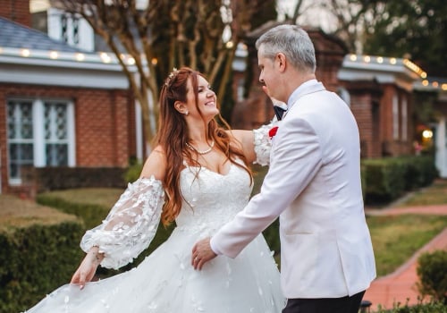 The Ultimate Guide to Wedding Hairstyles in Chevy Chase, MD: From an Expert's Perspective